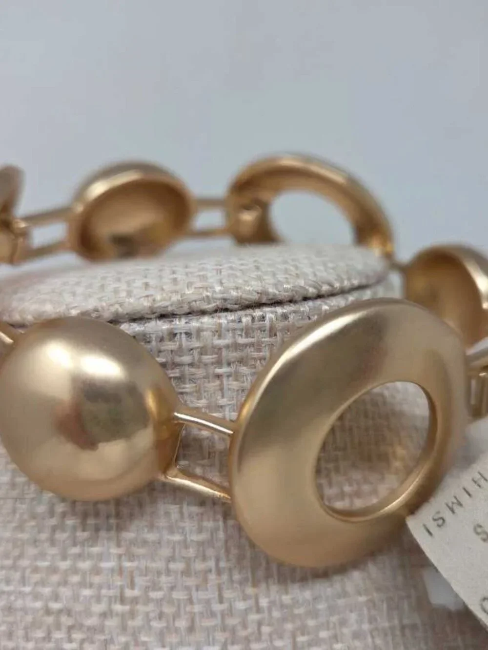 Anthropologie brand description